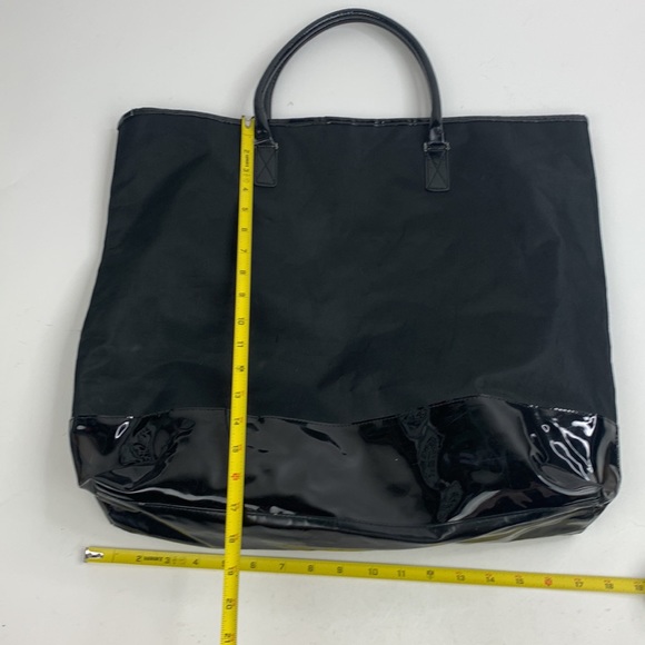 Burberry Large Tote Bag Black Nylon Fragrance Collection Shiny bottom Snap close - Picture 15 of 16